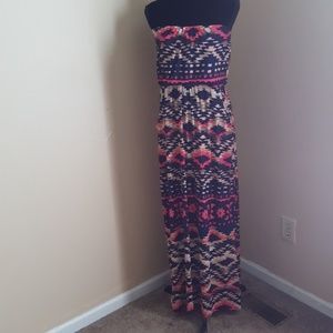 Trixxi Strapless maxi pocket dress